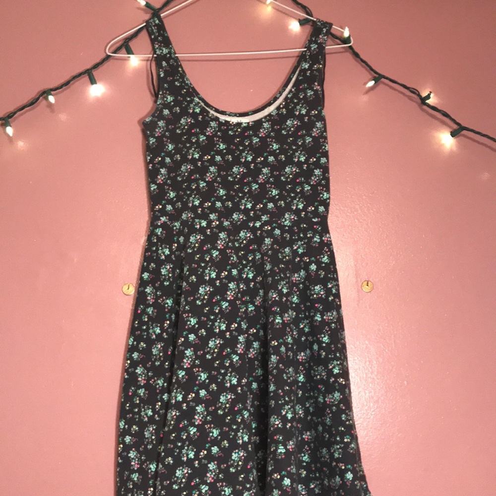 An aeropostale dress blue with green flowers